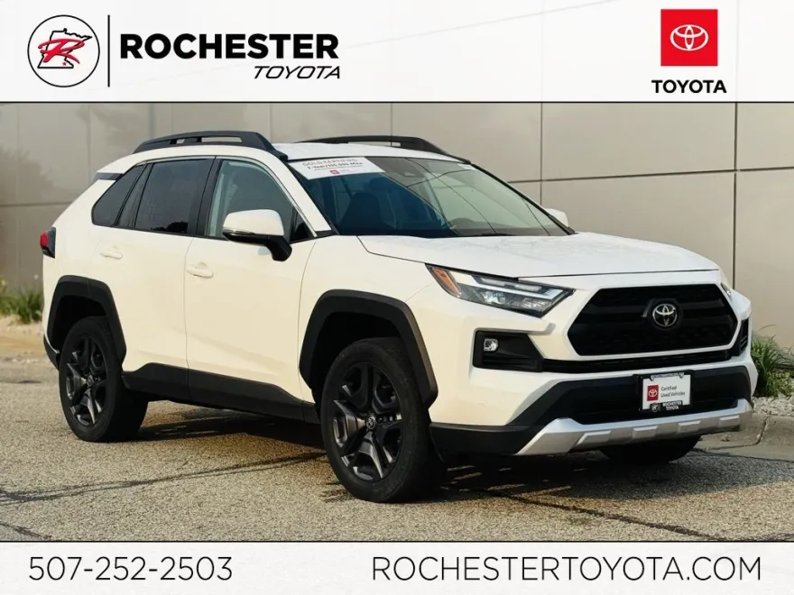 2022 Toyota RAV4 Adventure photo 1
