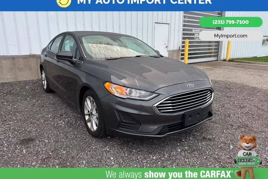 2019 Ford Fusion SE photo 1