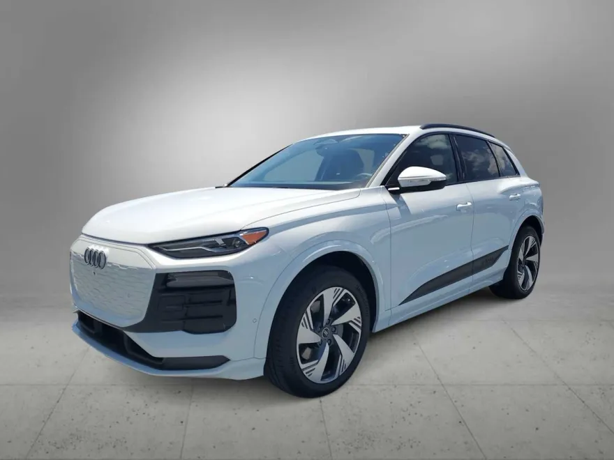 2025 Audi Q6 E-tron Premium photo 1