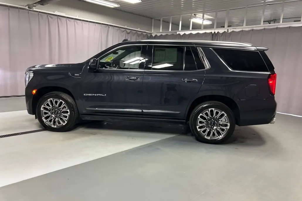 2023 Gmc Yukon Denali Ultimate photo 1