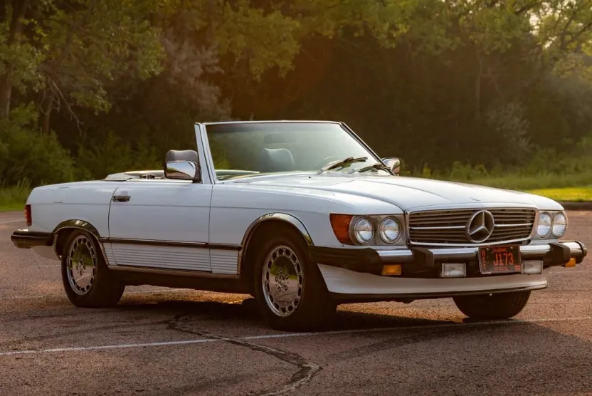 1988 Mercedes Benz 560 photo 1