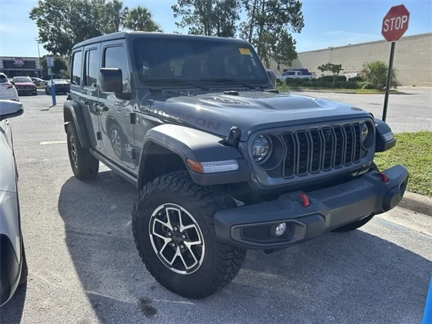 2024 Jeep Wrangler Rubicon photo 1