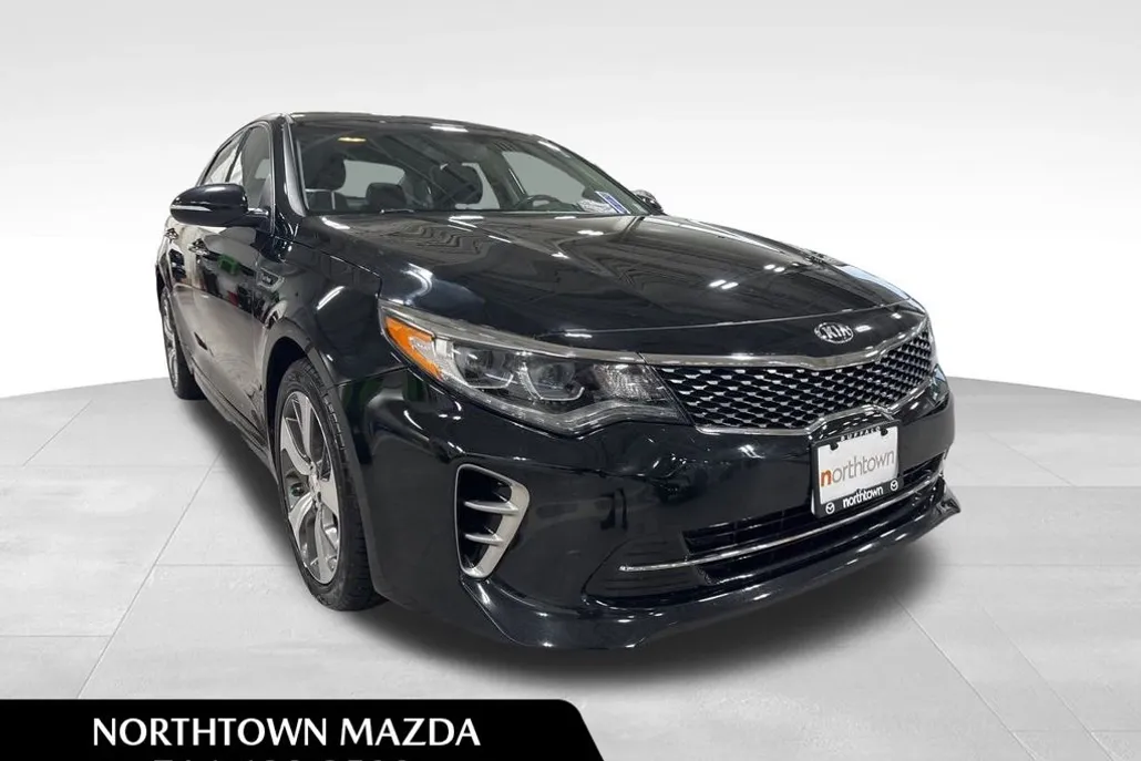 2017 Kia Optima SX photo 1