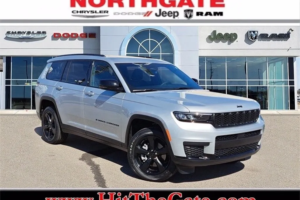 2025 Jeep Grand Cherokee Altitude photo 1
