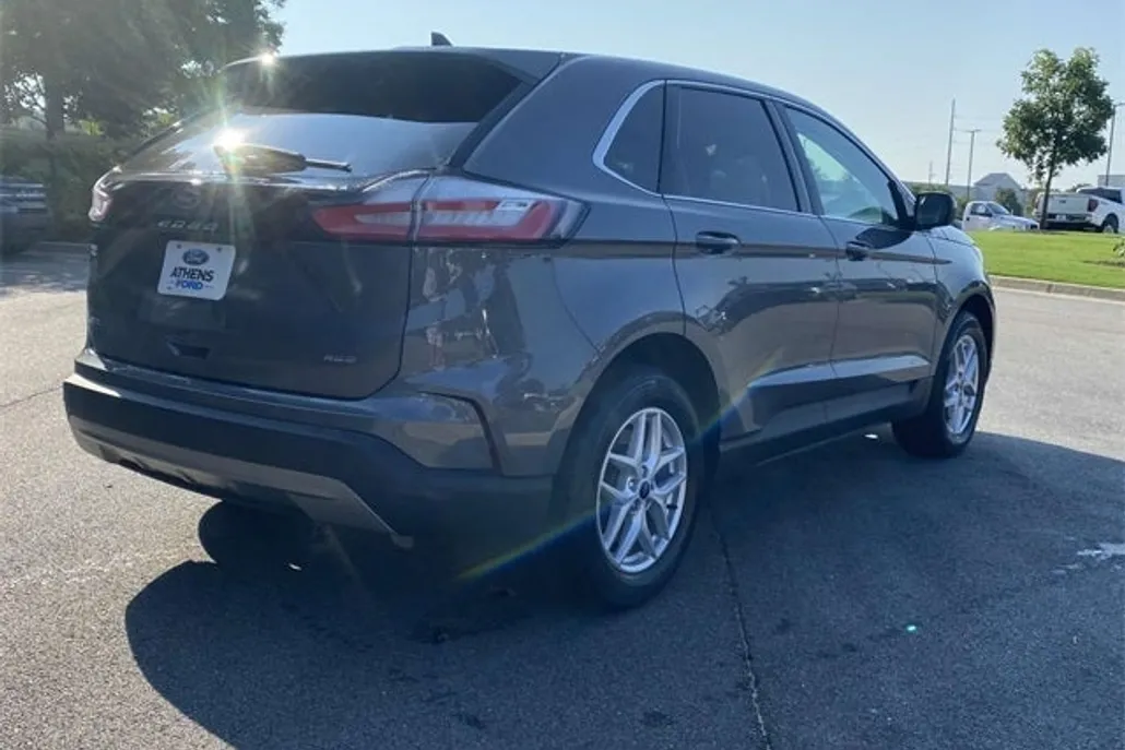 2024 Ford Edge SEL photo 1