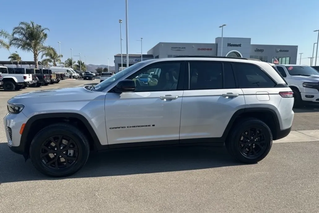 2024 Jeep Grand Cherokee Altitude X photo 1