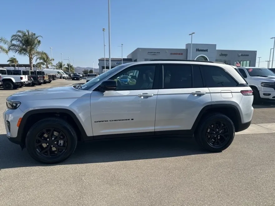 2024 Jeep Grand Cherokee Altitude X photo 1