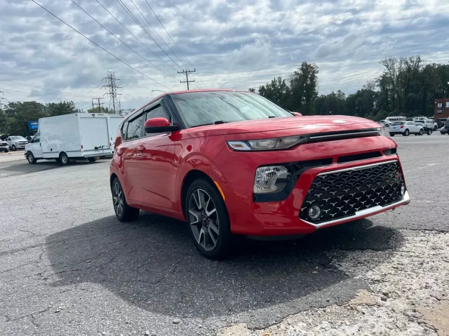 2020 Kia Soul GT-Line photo 1