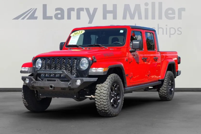 2023 Jeep Gladiator Willys photo 1