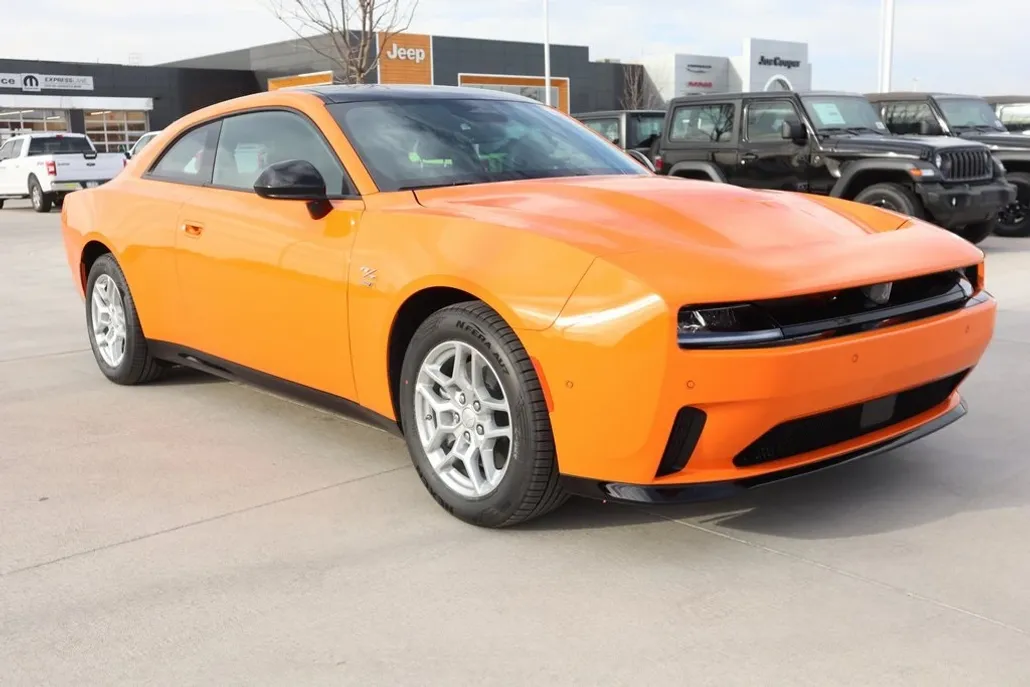 2025 Dodge Charger R/T photo 1