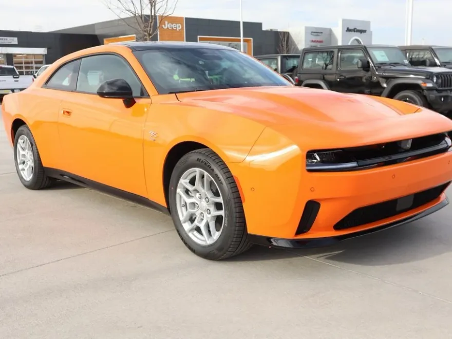 2025 Dodge Charger R/T photo 1