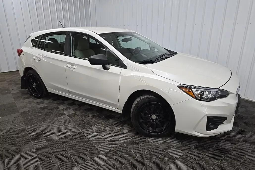 2018 Subaru Impreza 2.0i photo 1