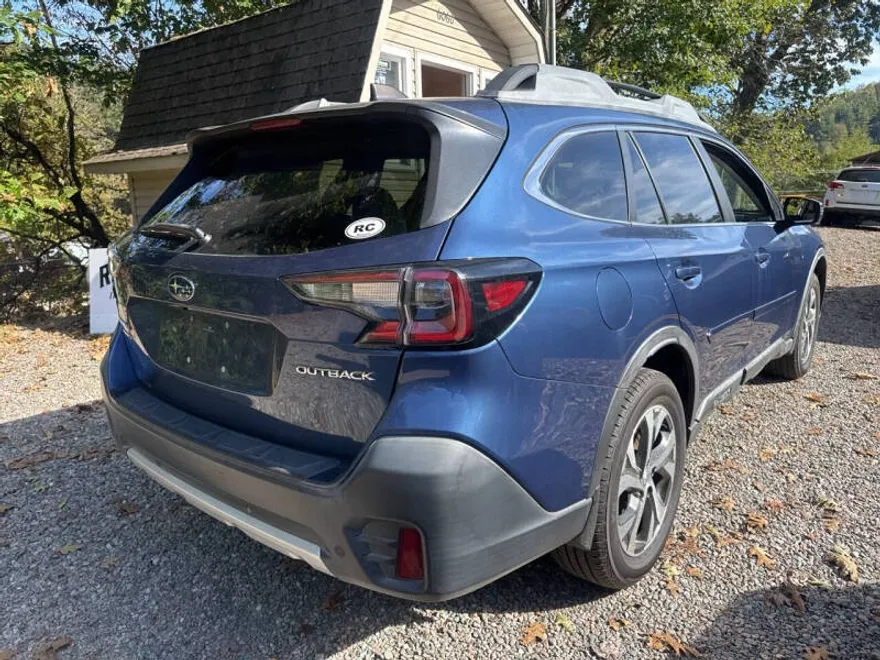 2020 Subaru Outback Limited photo 1