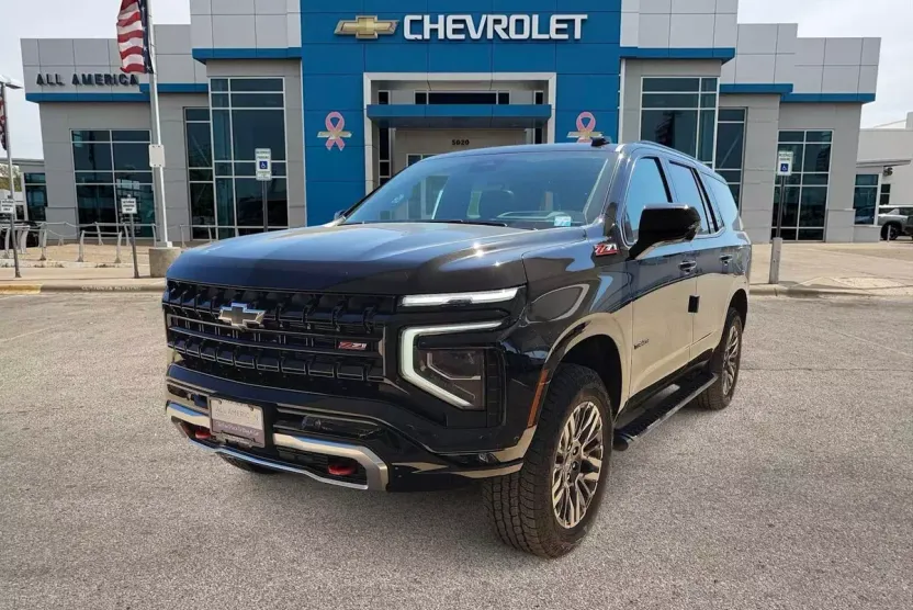2026 Chevrolet Tahoe Z71 photo 1