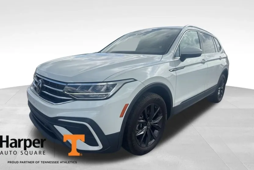 2022 Volkswagen Tiguan SE photo 1
