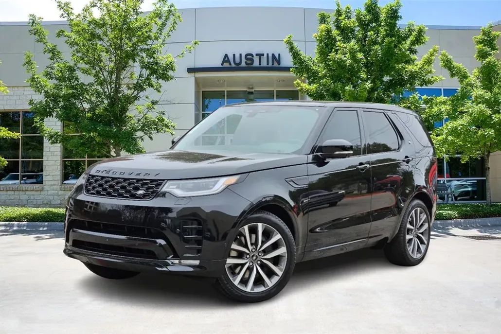 2025 Land Rover Discovery SE photo 1
