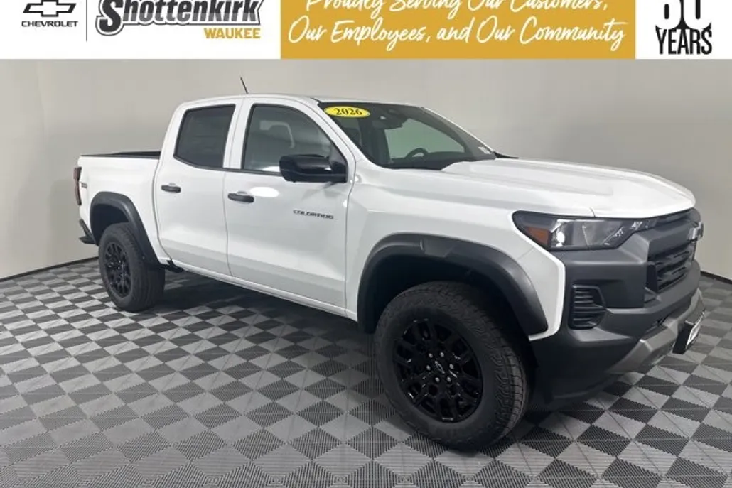 2026 Chevrolet Colorado Trail Boss photo 1