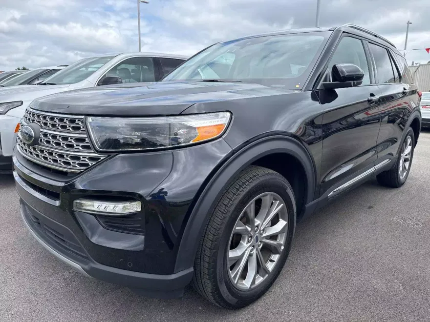 2023 Ford Explorer Limited photo 1