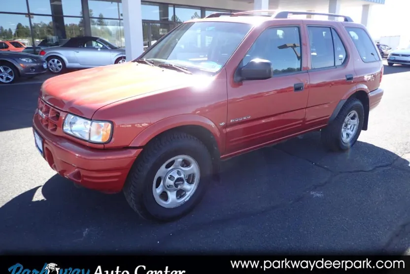 2001 Isuzu Rodeo photo 1