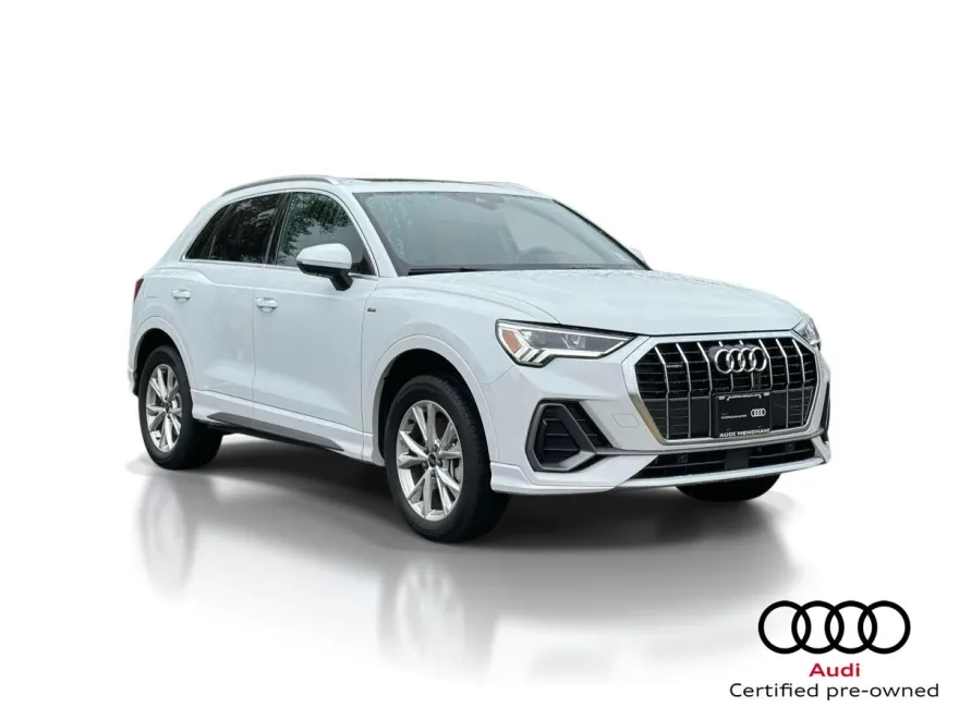 2025 Audi Q3 45 TFSI Premium photo 1