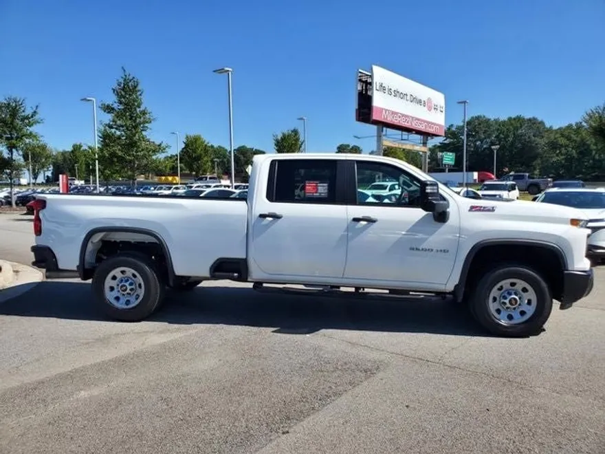 2024 Chevrolet Silverado 3500HD Work Truck photo 1