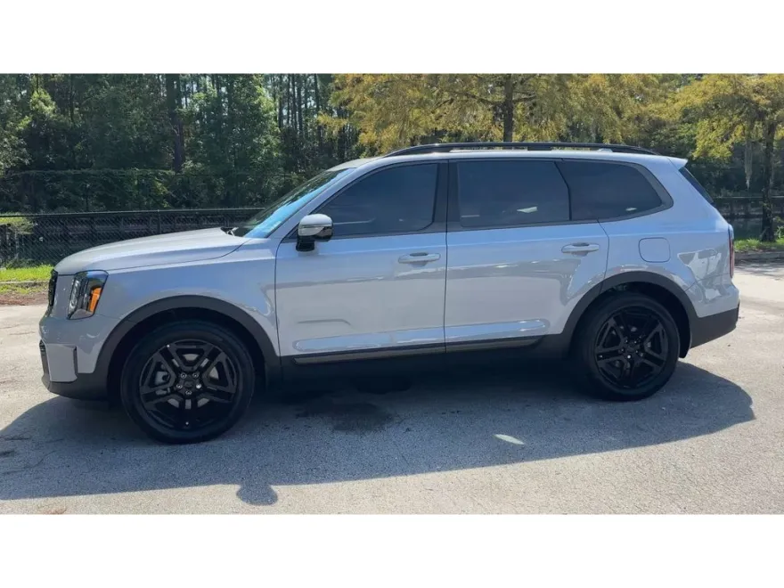 2025 Kia Telluride SX Prestige X-Line photo 1