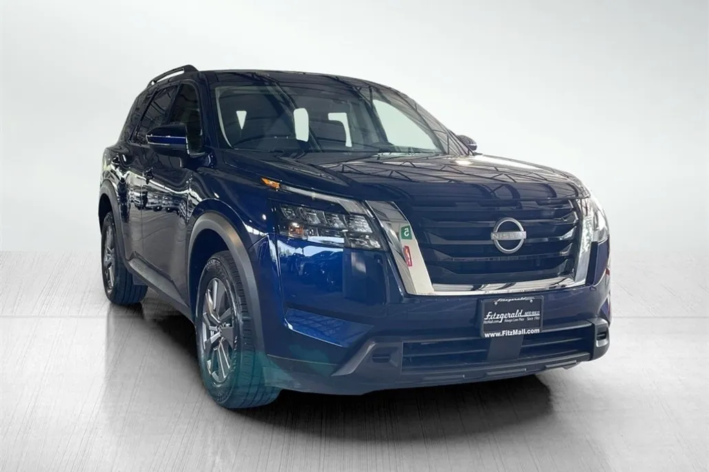 2025 Nissan Pathfinder SV photo 1