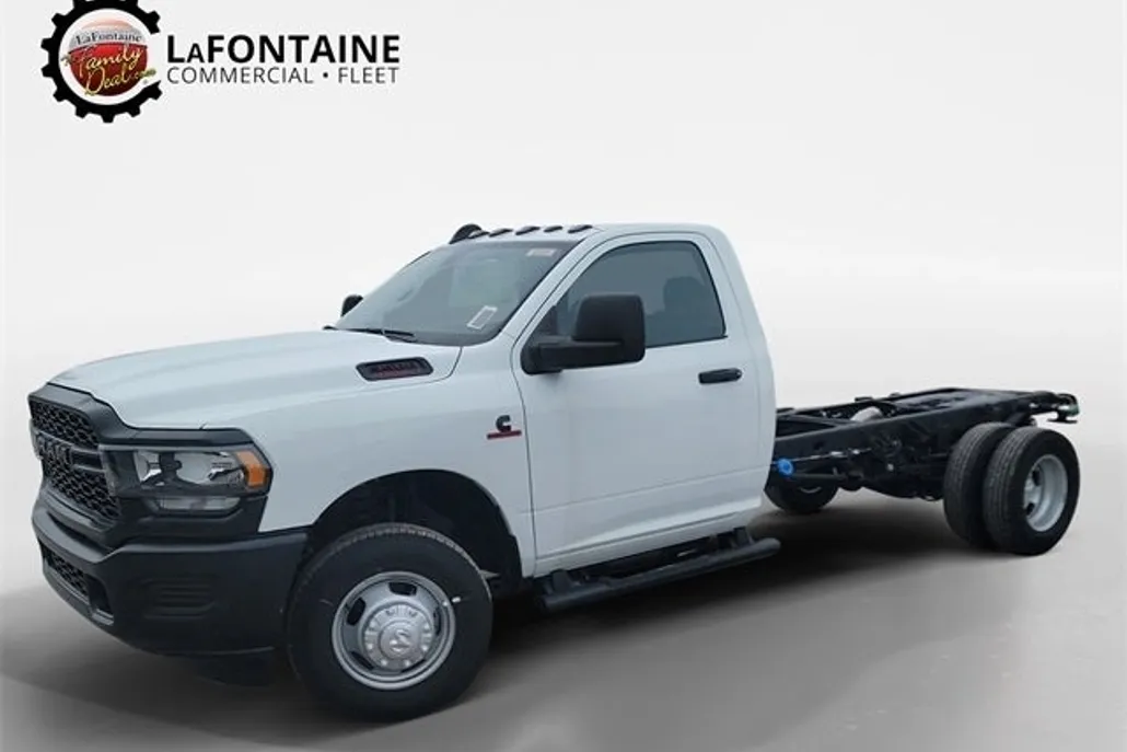 2024 Ram 3500 Tradesman photo 1