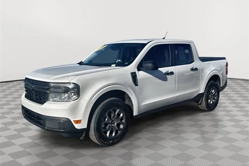 2024 Ford Maverick XLT photo 1
