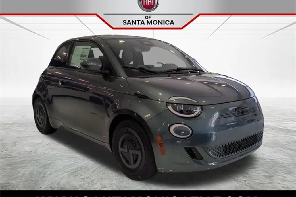 2025 Fiat 500e La Prima photo 1