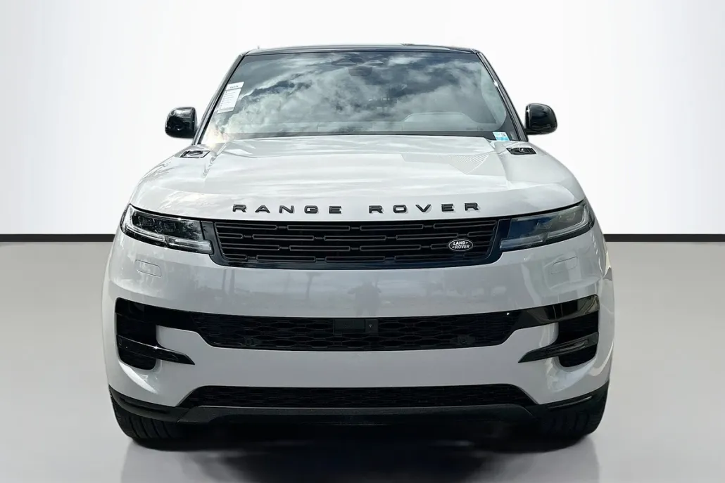 2025 Land Rover Range Rover Sport SE photo 1