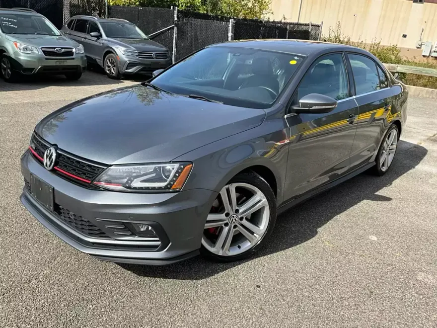 2016 Volkswagen Jetta 2.0T GLI SEL photo 1