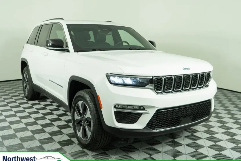 2024 Jeep Cherokee Limited 4xe photo 1