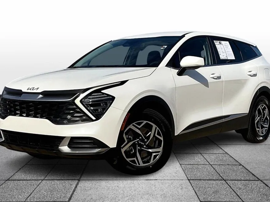 2024 Kia Sportage LX photo 1