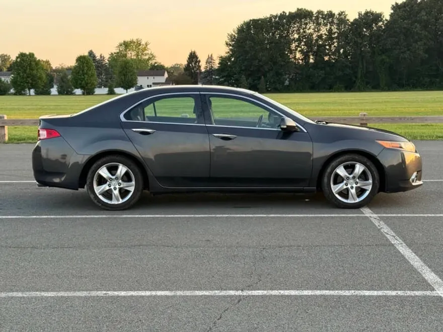 2011 Acura TSX Technology photo 1