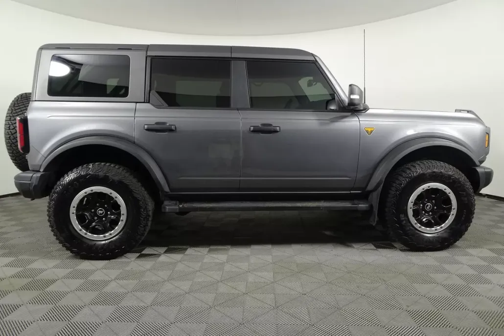 2022 Ford Bronco Badlands photo 1