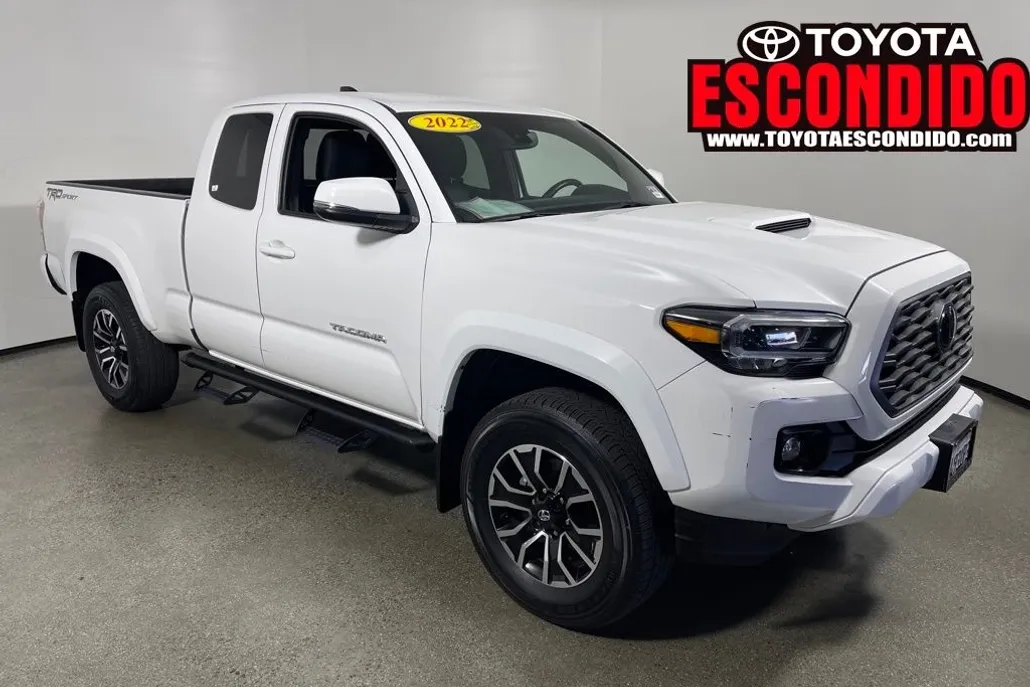 2022 Toyota Tacoma V6 photo 1