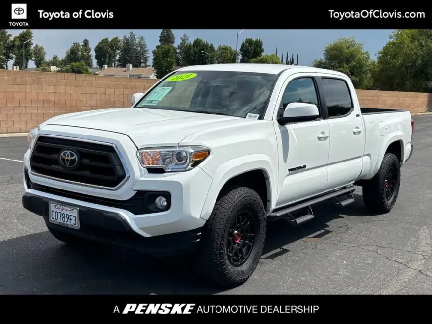 2021 Toyota Tacoma SR5 V6 photo 1