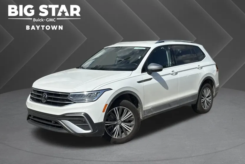 2024 Volkswagen Tiguan SE Wolfsburg Edition photo 1