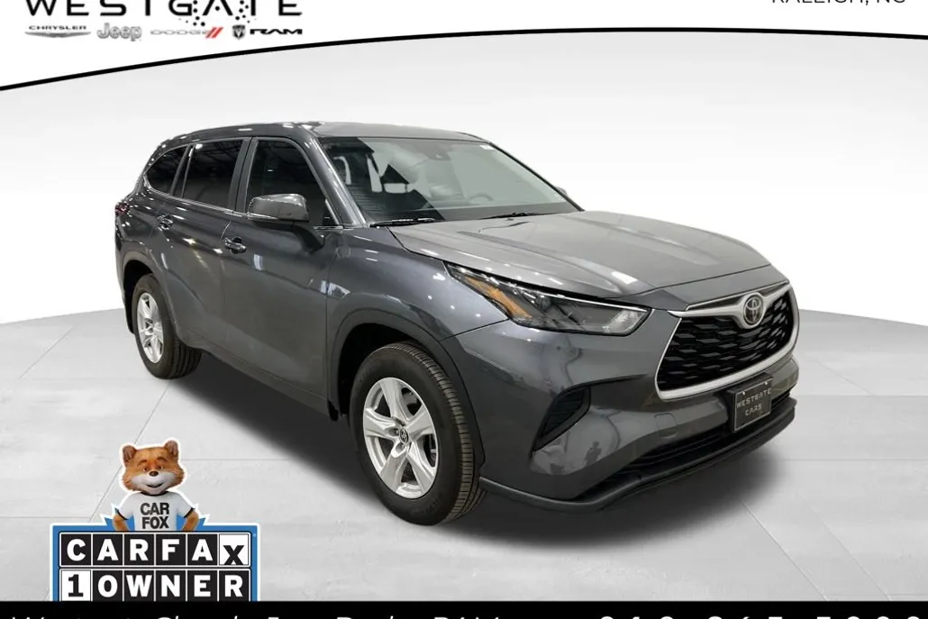 2023 Toyota Highlander L photo 1