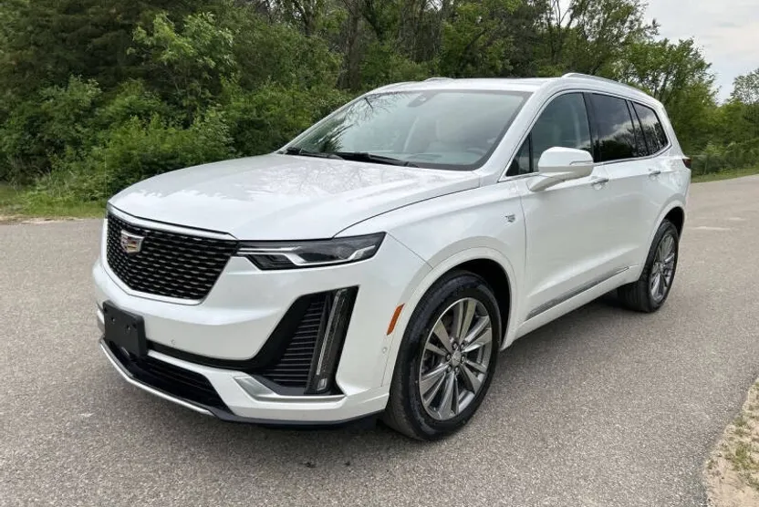 2022 Cadillac XT6 Premium Luxury photo 1