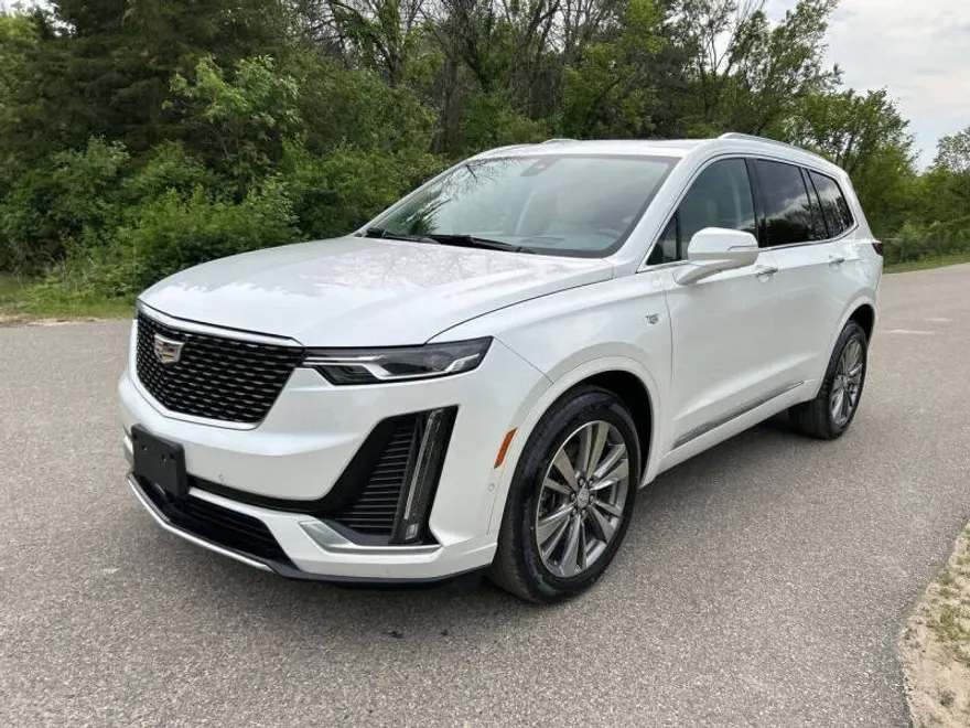 2022 Cadillac XT6 Premium Luxury photo 1