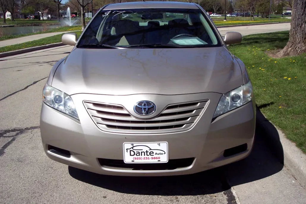 2008 Toyota Camry LE photo 1