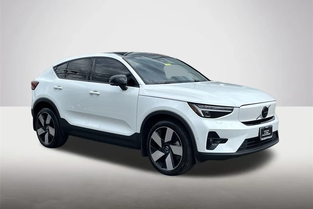 2023 Volvo C40 Recharge Ultimate photo 1