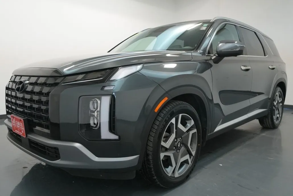 2023 Hyundai Palisade Limited photo 1