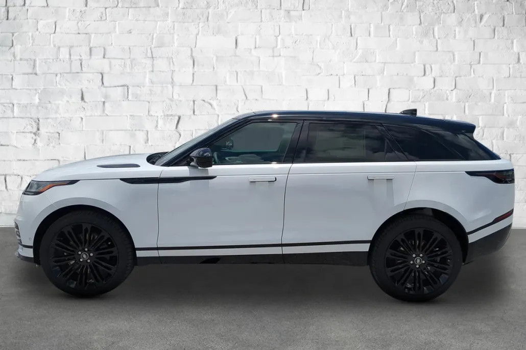 2026 Land Rover Range Rover Velar SE photo 1