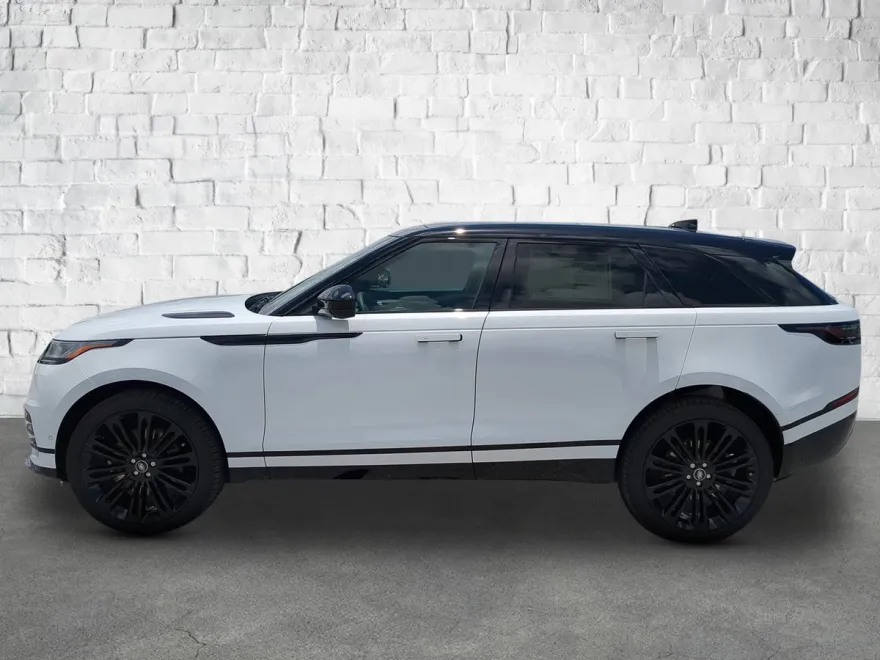 2026 Land Rover Range Rover Velar SE photo 1
