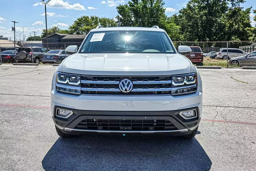 2018 Volkswagen Atlas SEL Premium photo 1