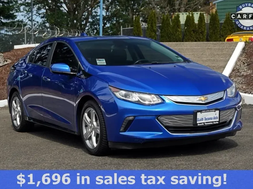 2018 Chevrolet Volt LT photo 1