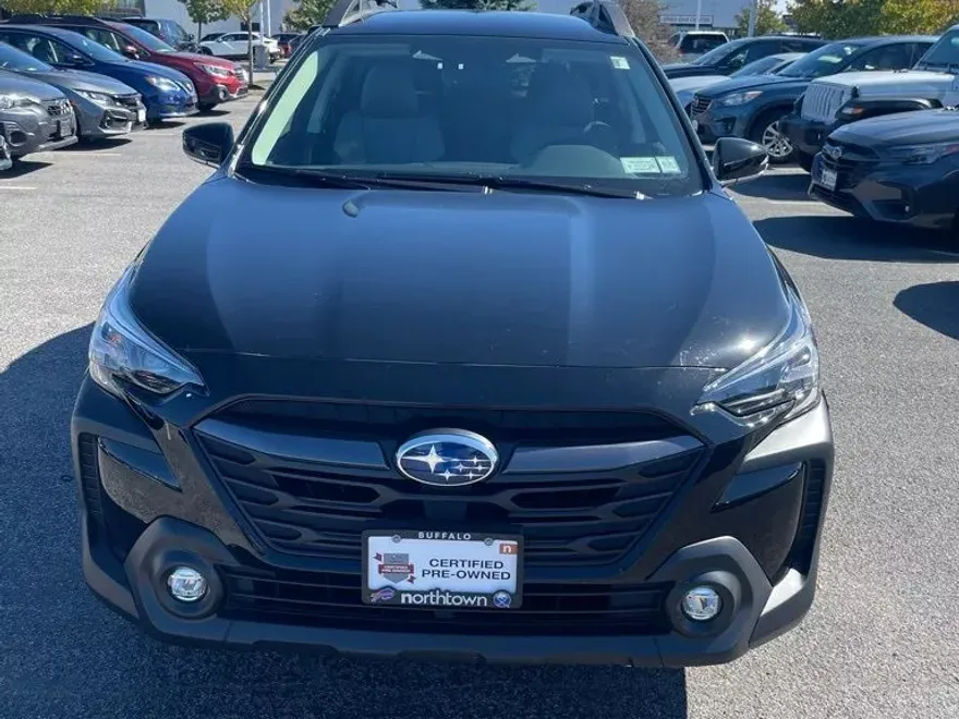 2025 Subaru Outback Premium photo 1